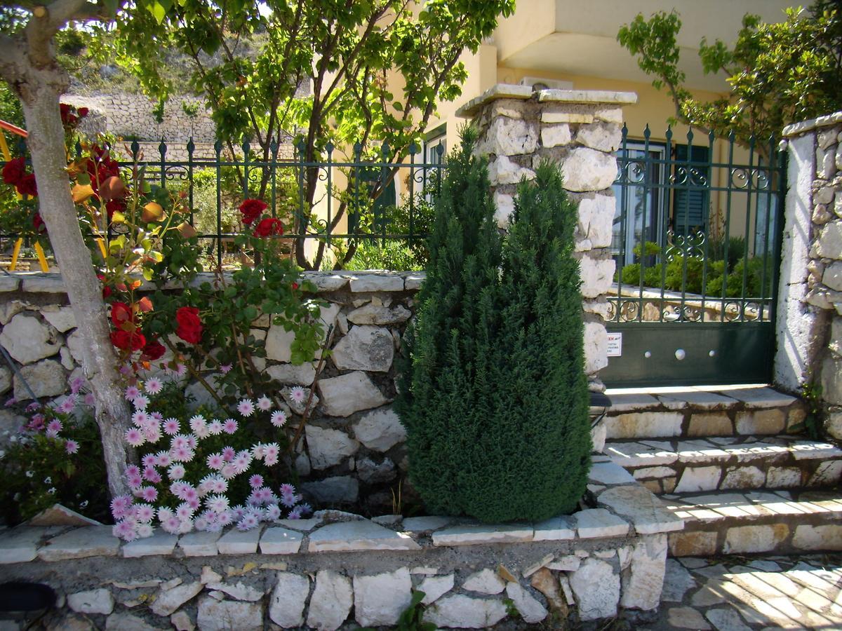 Zephyros Rooms And Apartments Drymon Exterior foto